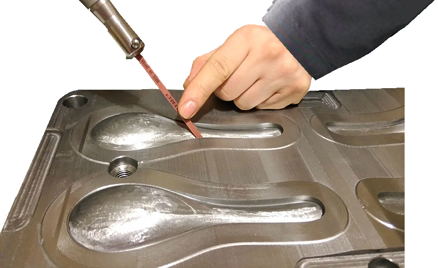 Repair of injection moulds